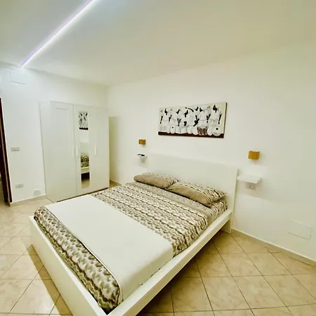 Isabel House Bari